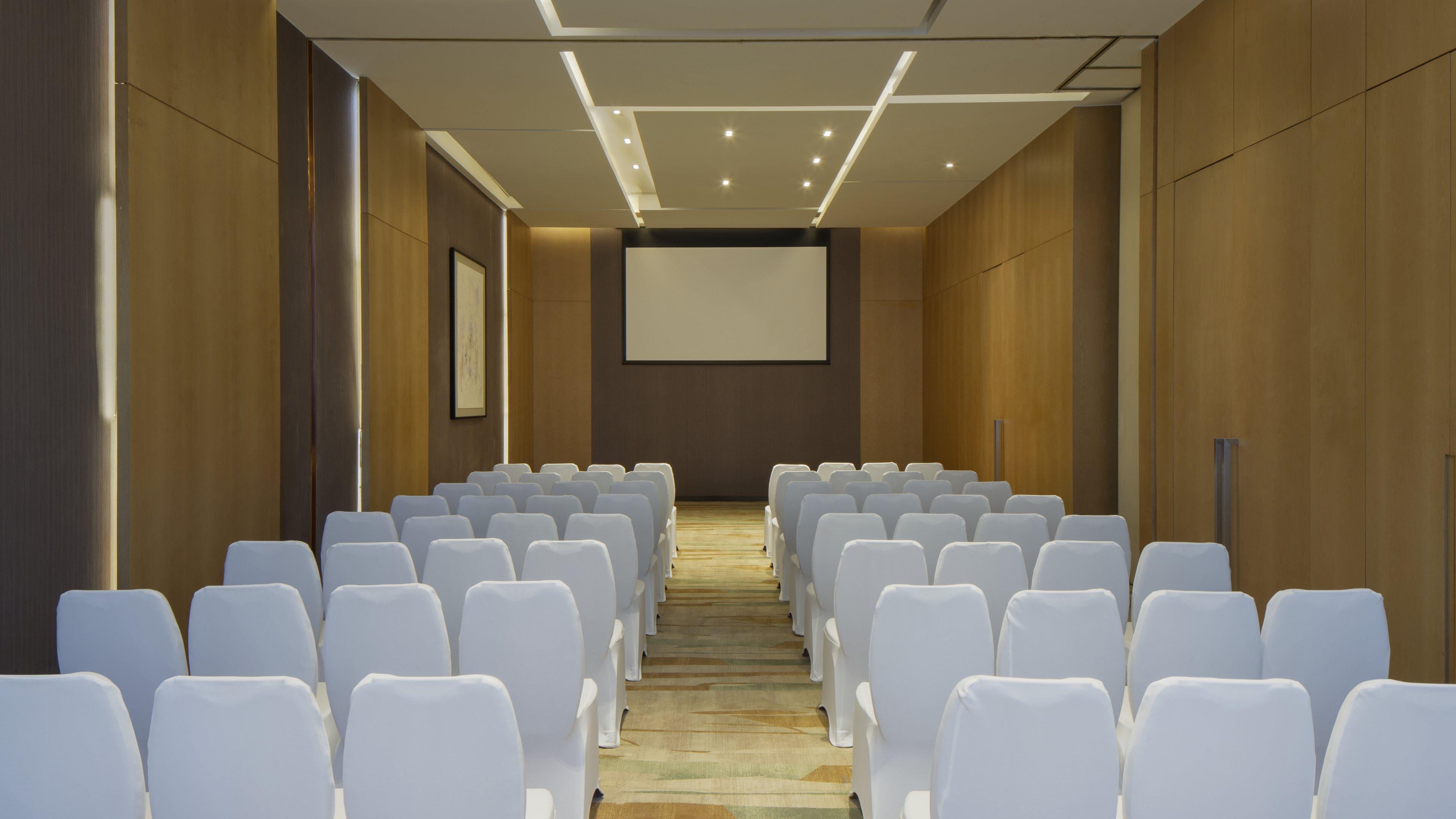 Holiday Inn & Suites Tianjin Downtown By Ihg,Tianjin Drum Tower,Joycity Shopping Mall,Tianjin Ancient Cultural Street,Haihe River,The Porcelain House,Convenient Access To Tianjin Binhai International Airport Exterior photo